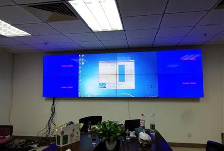 广东中山市某视频会议采用2×4拼接成大屏幕电视墙